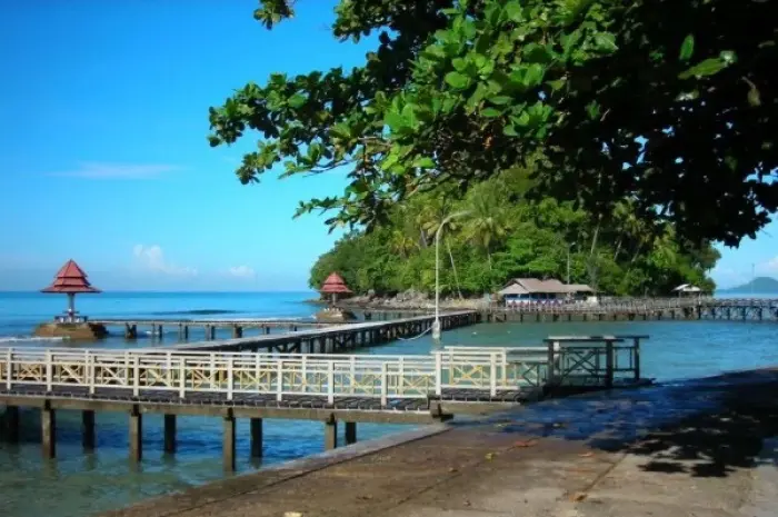 Carocok Beach, an Exotic Beach Steeped in History on the South Coast