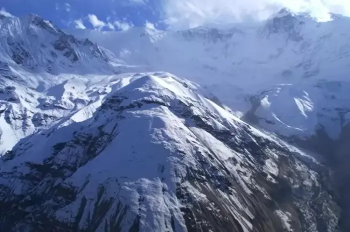Jayawijaya Mountains, Indonesia's Unique Highest Peak with Eternal Snow in Papua