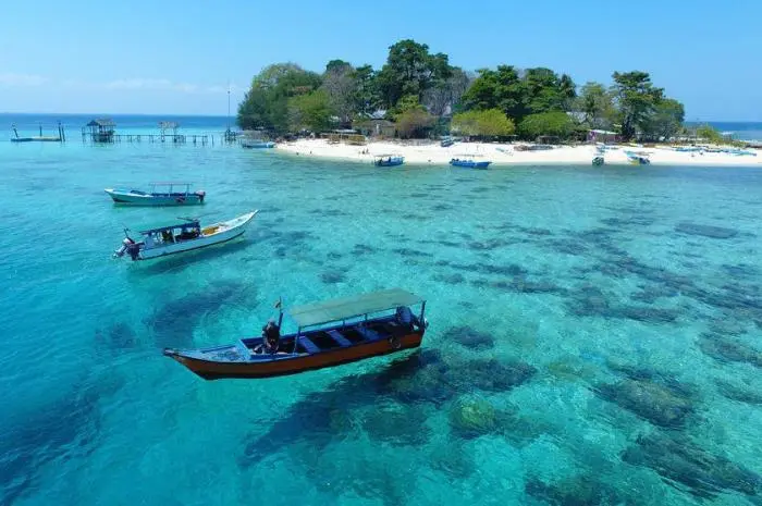 Samalona Island, an Exotic Island with Stunning Underwater Beauty in Makassar