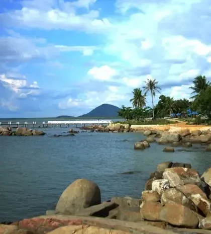 Batu Burung Beach Singkawang