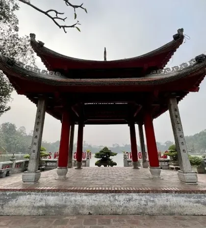 Ngoc Son Temple